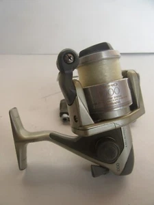 Aero 1000 Shimano Fishing Symetre Spinning Reel, Made in Japan (Good Cond) - Picture 1 of 21