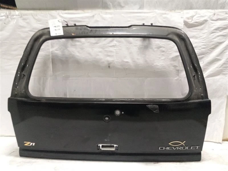 Tapa portón trasero para Chevrolet Suburban 2001-2005 Foto 1 de 4