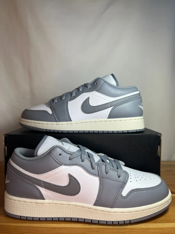Nike Air Jordan 1 Low Vintage Gris (GS) 553560-053 Talla 7Y Nuevo DS En Mano Foto 1 de 4