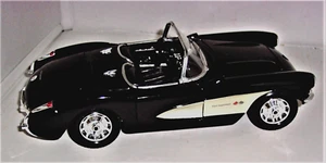 DIE-CAST CAR 1957 CHEVROLET CORVETTE 1:24 SCALE PRE-OWNED - NO BOX - Picture 1 of 4