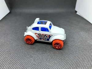 Hot Wheels - BAJA BUG Volkswagen Beetle - Diecast Collectible - 1:64 - USED (2) - Picture 1 of 3