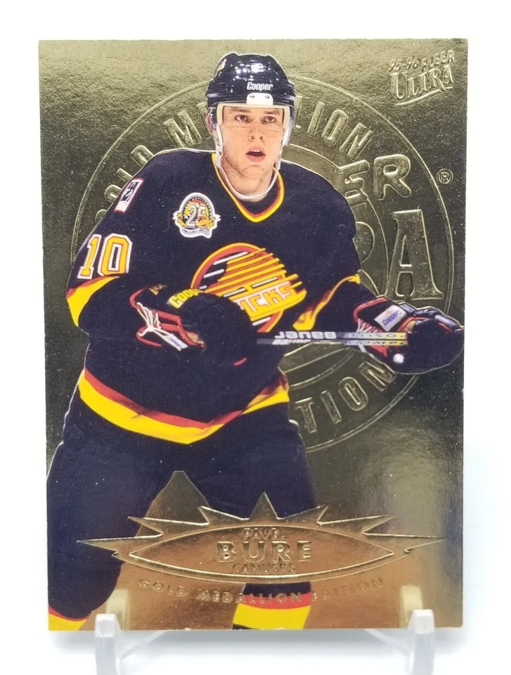 1995-96 Fleer Ultra Hockey PAVEL BURE Gold Medallion Edition Vancouver Canucks - Image 1 of 4