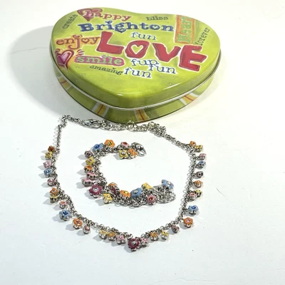 BRIGHTON Esmalte Cristal Flor Cuelga Dije Conjunto de Joyería Collar Pulsera con Lata Foto 1 de 4