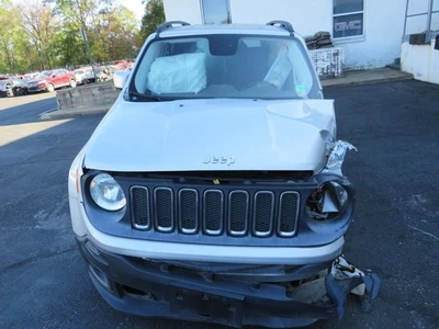 2015 Jeep Renegade Cabin Fuse Box - Image 1 of 4