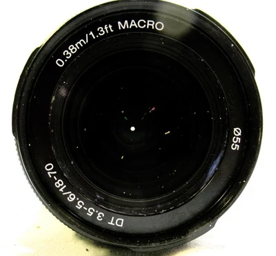 Lente para cámara Sony 3,5-5,6 18-70 TD - sin tapas Foto 1 de 4