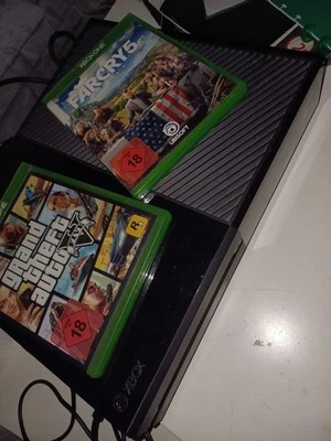 Xbox One 512Gb + Spiele 2+2 Controller  - Bild 1 von 4