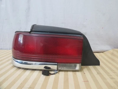 95 96 97 Ford Crown Victoria Vic EXTERIOR QTR MTD luz trasera lámpara conductor izquierdo OEM Foto 1 de 4