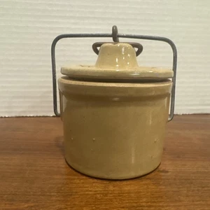 Mini Steinzeug Käsetopf Marmelade Drahtbügel Verschluss Deckel 3 Zoll Vintage Bauernhaus LESEN - Bild 1 von 6