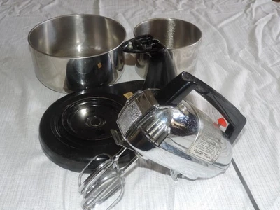 Vintage Dormeyer Canfield POWER-MIX Model 70 Stand Mixer with 2 Bowls - Image 1 of 4