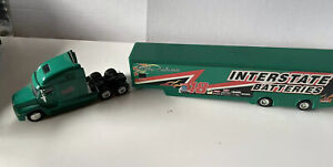 Action Bobby Labonte #18 Interstate Batteries NASCAR Transporter