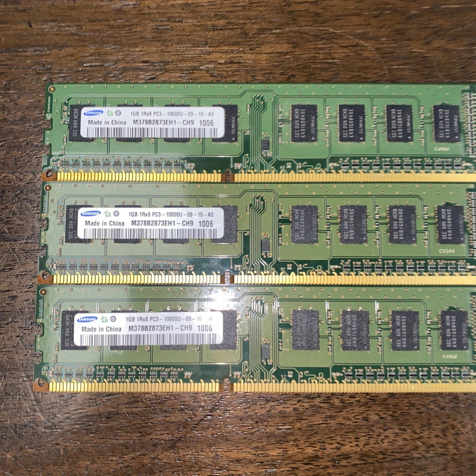 3x Samsung M378B2873EH1-CH9 1GB DDR3-1333 PC3-10600 RAM - WORKING OFFICE PULLS - Image 1 of 2