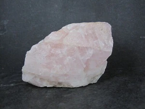 Rose Quartz Raw Natural Crystal 1 Pound 7 Ounces - Picture 1 of 7