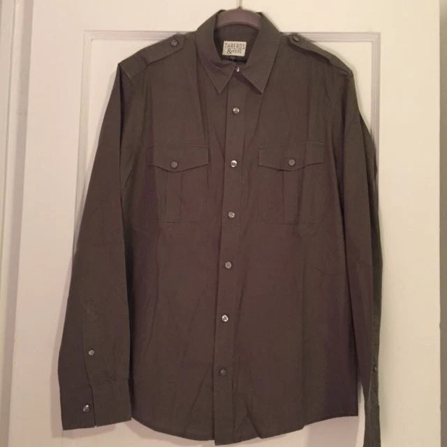 THREADS & HEIRS Men's Olive Green Buttondown Shirt (SMALL) (GOOD CONDITION) - Image 1 of 1
