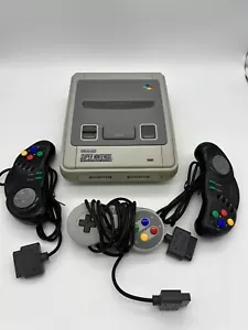 ‼️SUPER NINTENDO SNES KONSOLE + 3 CONTROLLER - Guter Zustand -Retro- Sammler‼️ - Bild 1 von 7
