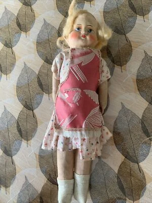 POUPEE ANCIENNE  1920 - VISAGE EN PAPIER MACHE CORPS EN TOILE REMBOURREE   38 Cm - Photo 1/4