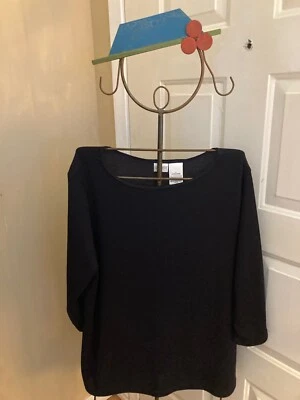 Liz Baker (1X) Jersey Negro Manga Larga Peso Ligero Suéter. Foto 1 de 3