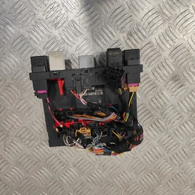 AUDI A3 2007 8P módulo de control de carrocería 8P0907279E #1 Foto 1 de 4