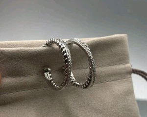 Pendientes de aro David Yurman plata esterlina MEDIANOS CRUZADOS pavé DIAMANTES - Imagen 1 de 7