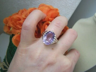 HERMOSO ANILLO SOLITARIO DE AMATISTA DE PLATA ESTERLINA SÓLIDA DE COLECCIÓN TALLA R 8.5 RARO Foto 1 de 4