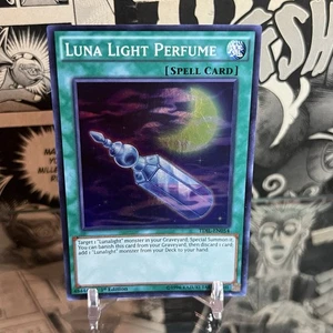 Perfume Yugioh LP Luna Light - TDIL-EN054 - Súper Raro - 1ª Edición LP - Imagen 1 de 2