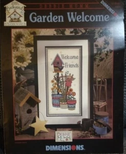 NEU - Garden Welcome - Debbie Mumm - Faltblatt 334 - gezähltes Kreuzstichmuster - Bild 1 von 2