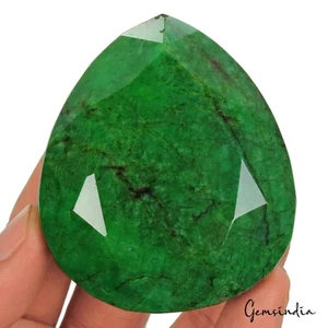 Pietra preziosa sfusa 900 ct pera smeraldo verde naturale sfaccettata terra estratta formato museo - Foto 1 di 4