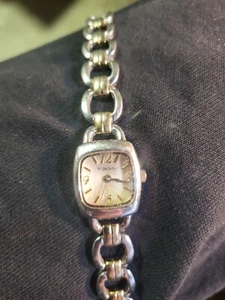 Fossil Es-1736 Ladies Vintage Watch New Battery works great - Picture 1 of 10