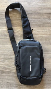 USB Charging Sport Sling Anti-Diebstahl Schultertasche Umhängetasche Rucksack NEU - Bild 1 von 13