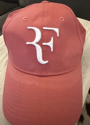 Gorra Tenis Roger Federer Uniqlo Gorra Correa Ajustable Coral Rosa RF Logo Bonita Foto 1 de 4