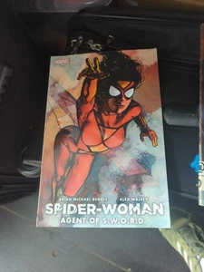 Marvel Comics - SPIDER-WOMAN: AGENT OF S.W.O.R.D. TPB von Brian Michael Bendis - Bild 1 von 2