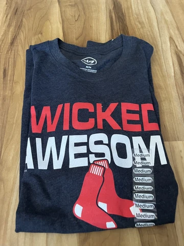 Boston Red Sox Wicked Awesome 47 Brand Scrum Men’s T-shirt Medium $38 Cover