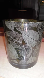 Herbst Windlicht Grün mit Blätter  9 cm breit 9 cm hoch - Bild 1 von 3