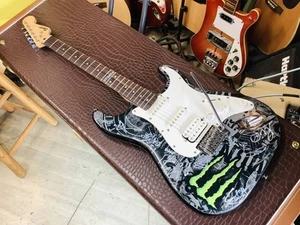 Guitarra Monster ENERGY x Fender Squier Strat Firmada 2015 Outburn Tour Limited Envío Gratis - Imagen 1 de 8
