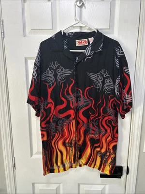 Camisa con botones de manga corta Malibu Dreams para hombre con patrón tribal talla grande Foto 1 de 4