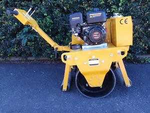 Vibrating Drum Roller 15KN - Model FYL-600 - Picture 1 of 14
