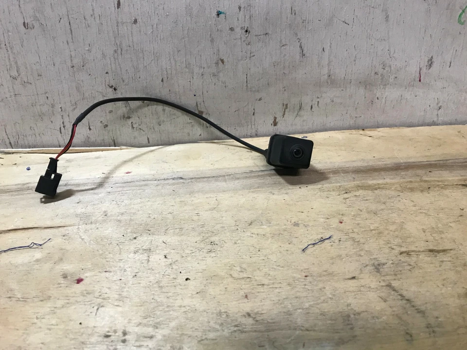 MERCEDES BENZ S550 CL550 W221 2010-13 REAR TRUNK LID VIEW PARKING CAMERA BACKUP - Image 1 of 4