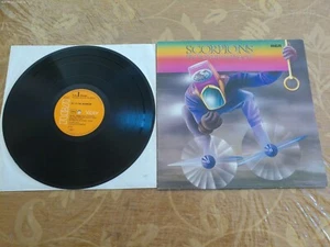 Scorpions – Fly To The Rainbow LP Germany NM/VG+ - Foto 1 di 2