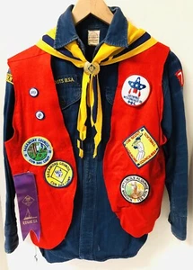 Vintage 1970s Cub Scouts BSA Boy Scouts Uniform Shirt Neckerchief Patch Vest - Picture 1 of 10