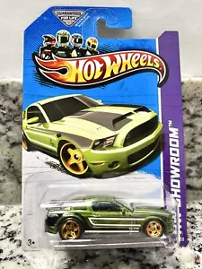 2013 Hot Wheels Super Treasure Hunt Ford Shelby GT500 Supersnake + Protector - Picture 1 of 4