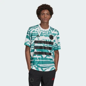 Camiseta Adidas Para Hombre Tan ADN Gráfico Número 10 FM1082 Verde-Blanco-Talla Mediana - Imagen 1 de 16