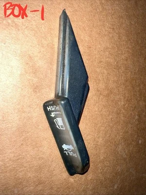 1986 NISSAN 300ZX (2+2) REAR TRUNK & FUEL DOOR RELEASE HANDLE BEZEL TRIM OEM - Image 1 of 4