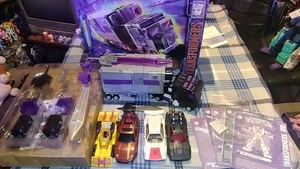 Transformers Legacy  MENASOR Combiner COMPLETE with DNA upgrade - Picture 1 of 1
