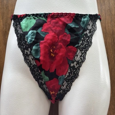 Vtg Victoria's Secret Second Skin & Lace Trim Gold Label Bikini Panty Large NWOT - Image 1 of 4