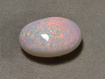 5.0 ct.   Natural  white Opal from Coober Pedy - Image 1 of 4