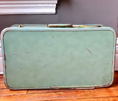 VTG 40'S CORBIN SESAMEE GREEN LEATHER WHITE TOP STITCH HARD SUITCASE LUGGAGE BAG - Image 1 of 4