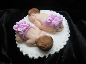 Figurina bimba gemella / cake topper baby shower - Foto 1 di 5