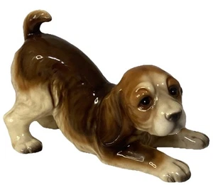 Vintage Porcelain Royal Keramiek Beagle Dog Stretching Pose Figurine  - Picture 1 of 5