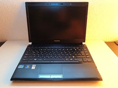 NOTEBOOK TOSHIBA PORTEGE R830-19R 13,3" Intel Core i5 4 GB 300 GB HDD Win 10 Pro - Bild 1 von 4