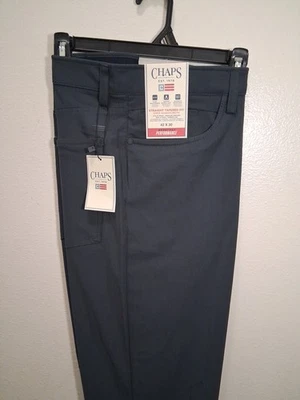 Pantalones de hombre Chaps talla 42X30 calce cónico recto rendimiento 5 bolsillos grises nuevos con etiquetas  Foto 1 de 4