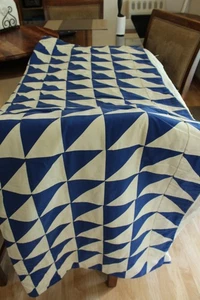 Vintage Repeater Quilt Blue And White Triangles Heavy Material 92" x 66" - Picture 1 of 9